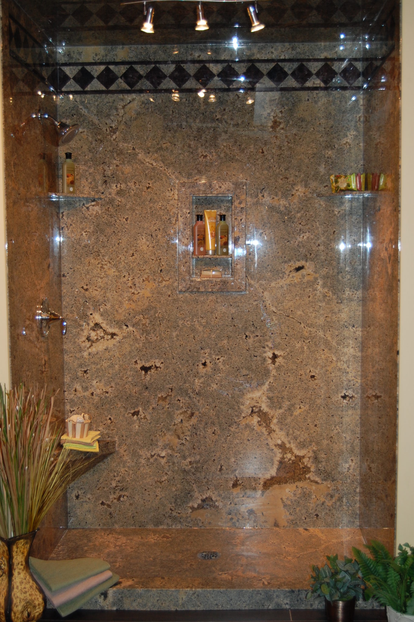 picture of Bathroom Remodeling couple in Toronto, Toronto