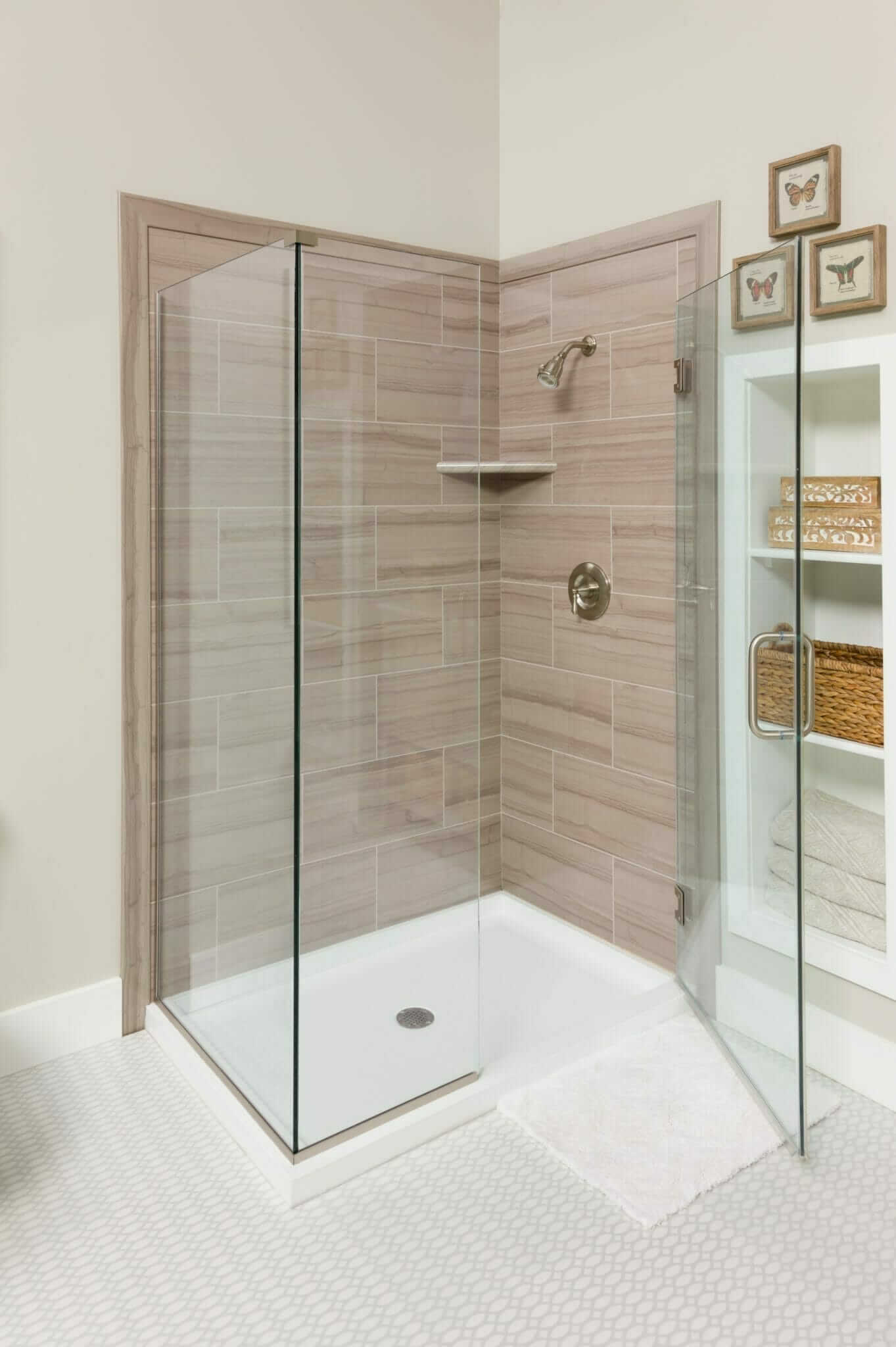 shower-wall-surrounds